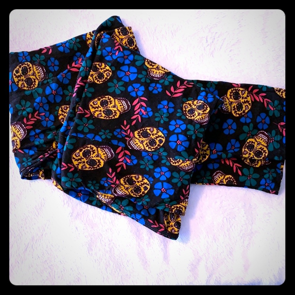 LulaRoe TC Sugar Skull Leggings